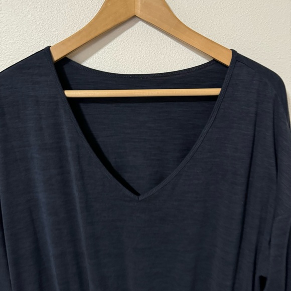 Vuori Lux Performance Jumpsuit Midnight Navy Long Sleeve V Neck Athleisure-M - Picture 3 of 9